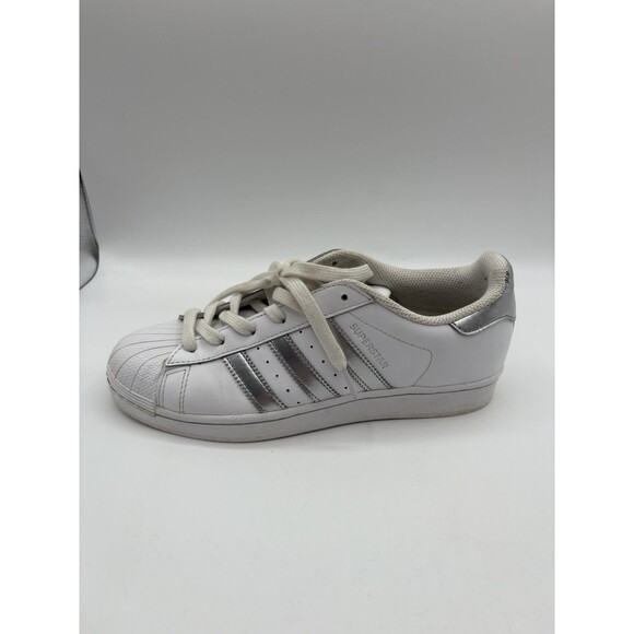 Adidas Superstar Women’s 8.5 White Silver 3-Stripes Shell Toe Sneakers AQ3091 - Picture 6 of 13